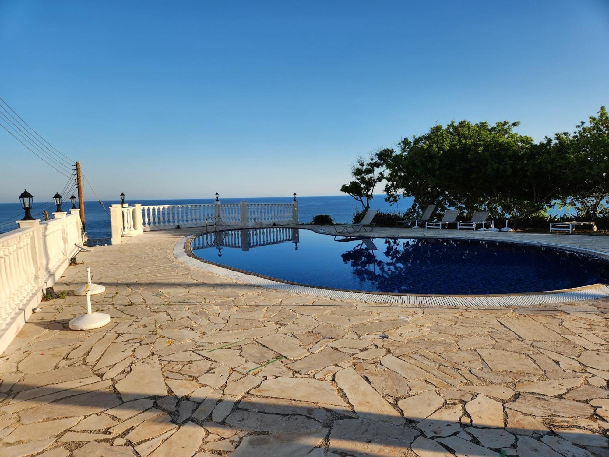 Serena Vacation Home Pomos Exterior foto