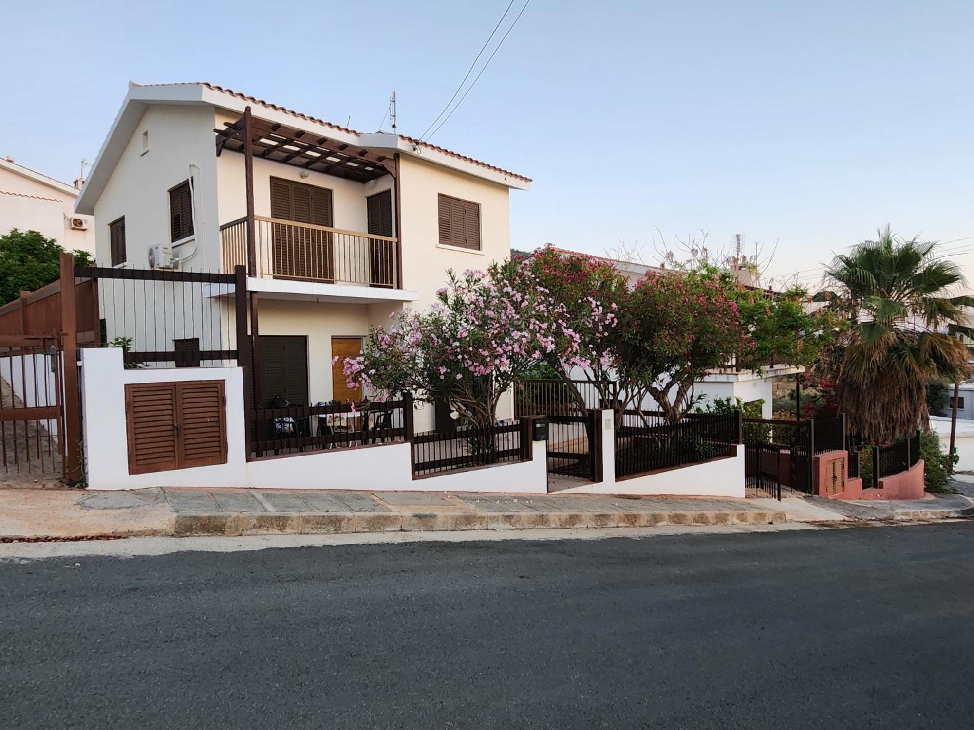 Serena Vacation Home Pomos Exterior foto
